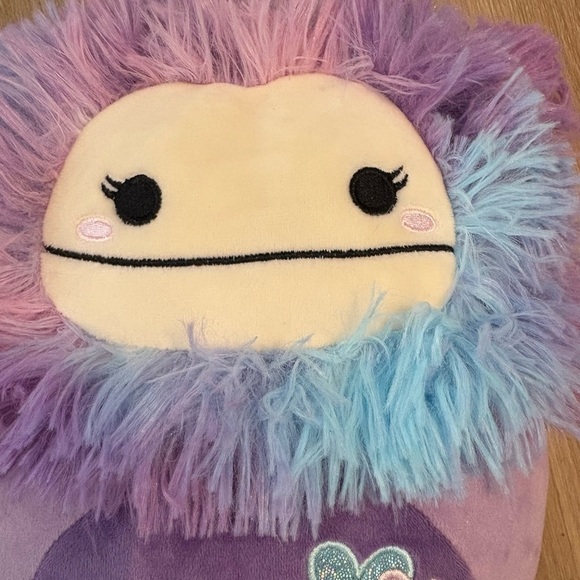 Eden the Bigfoot Purple Rainbow 10” Squishmallow Plush Toy with Hearts Jazwares - Picture 2 of 11